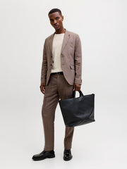 model_shot-front_full