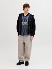 model_shot-front_full