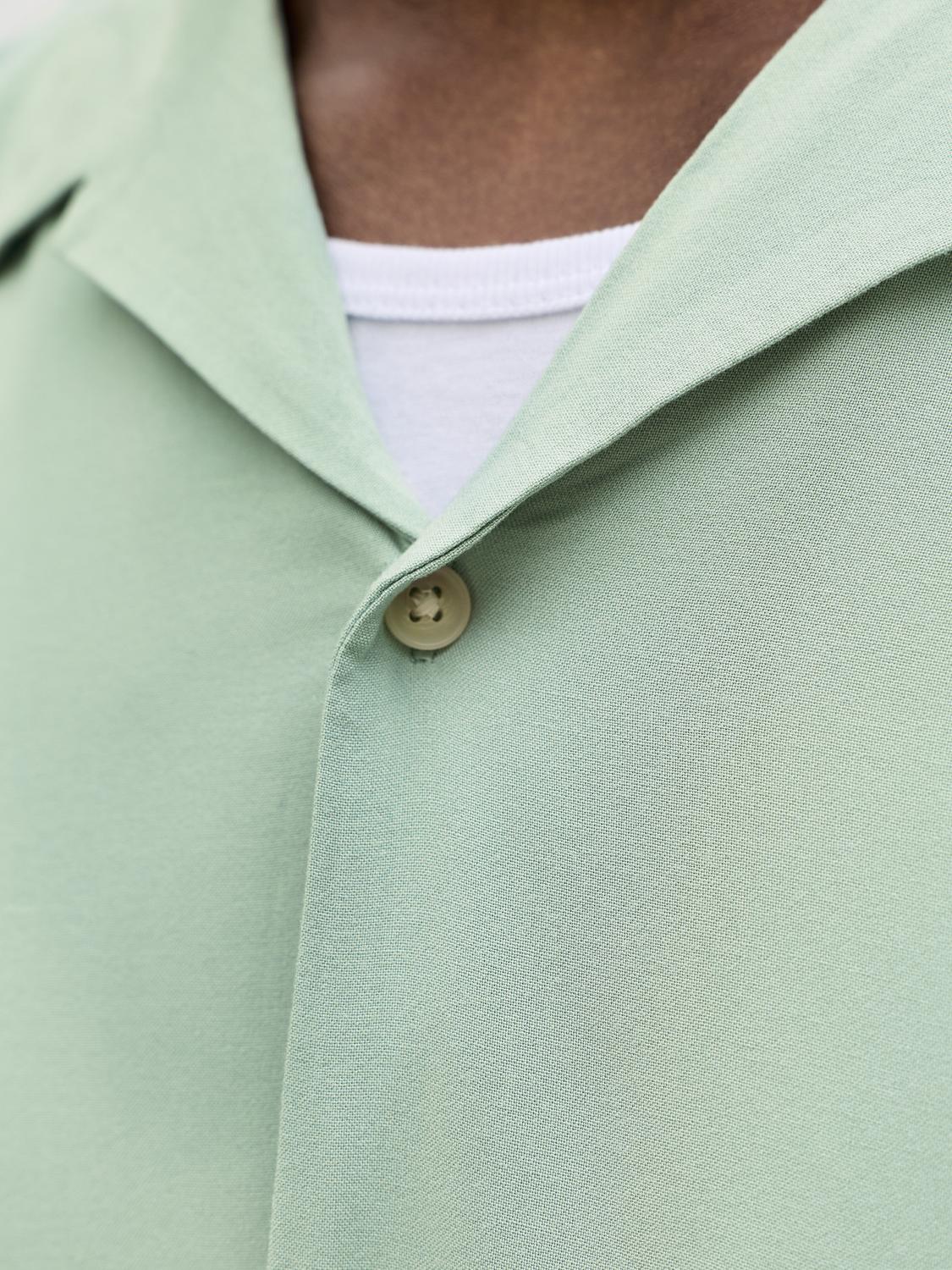 model_shot-detail