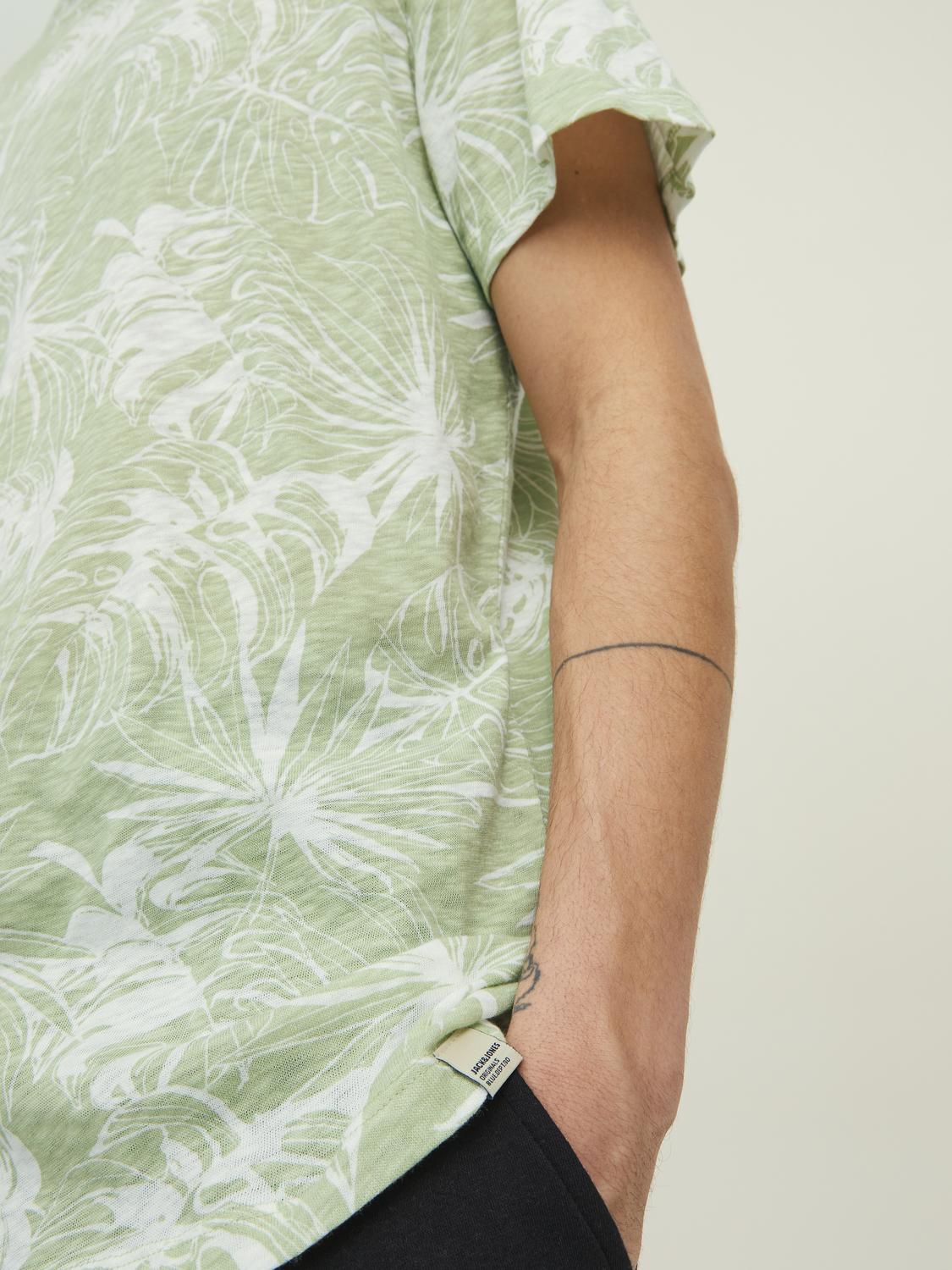 model_shot-detail
