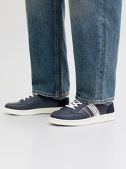 model_shot-front
