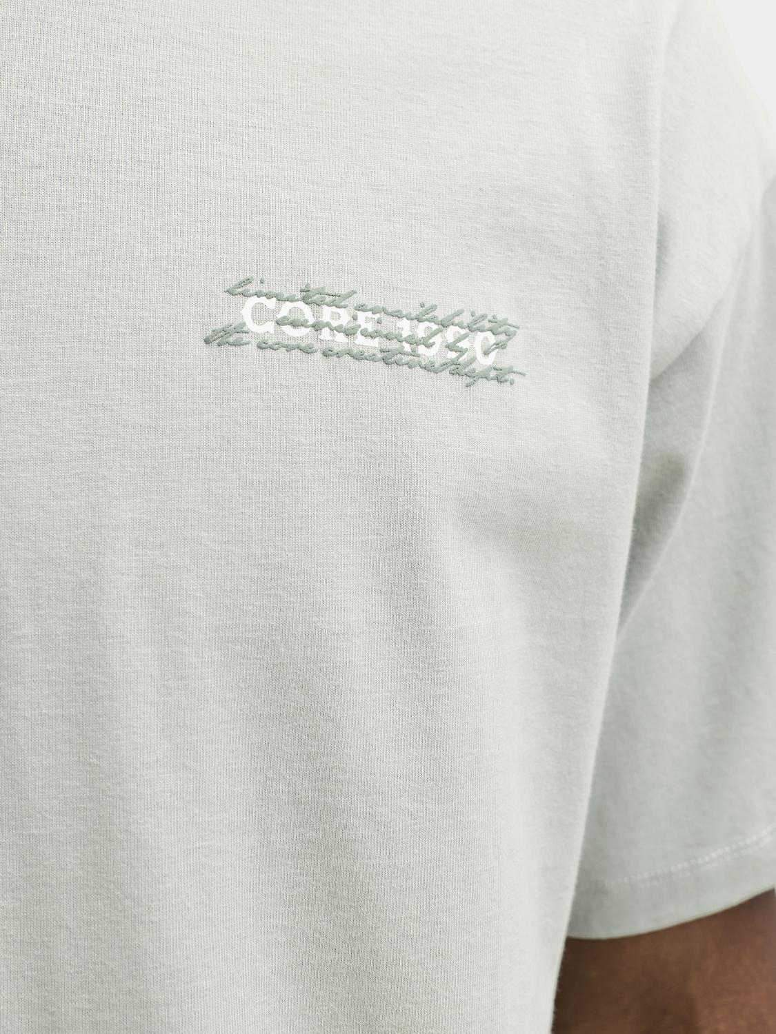 model_shot-detail