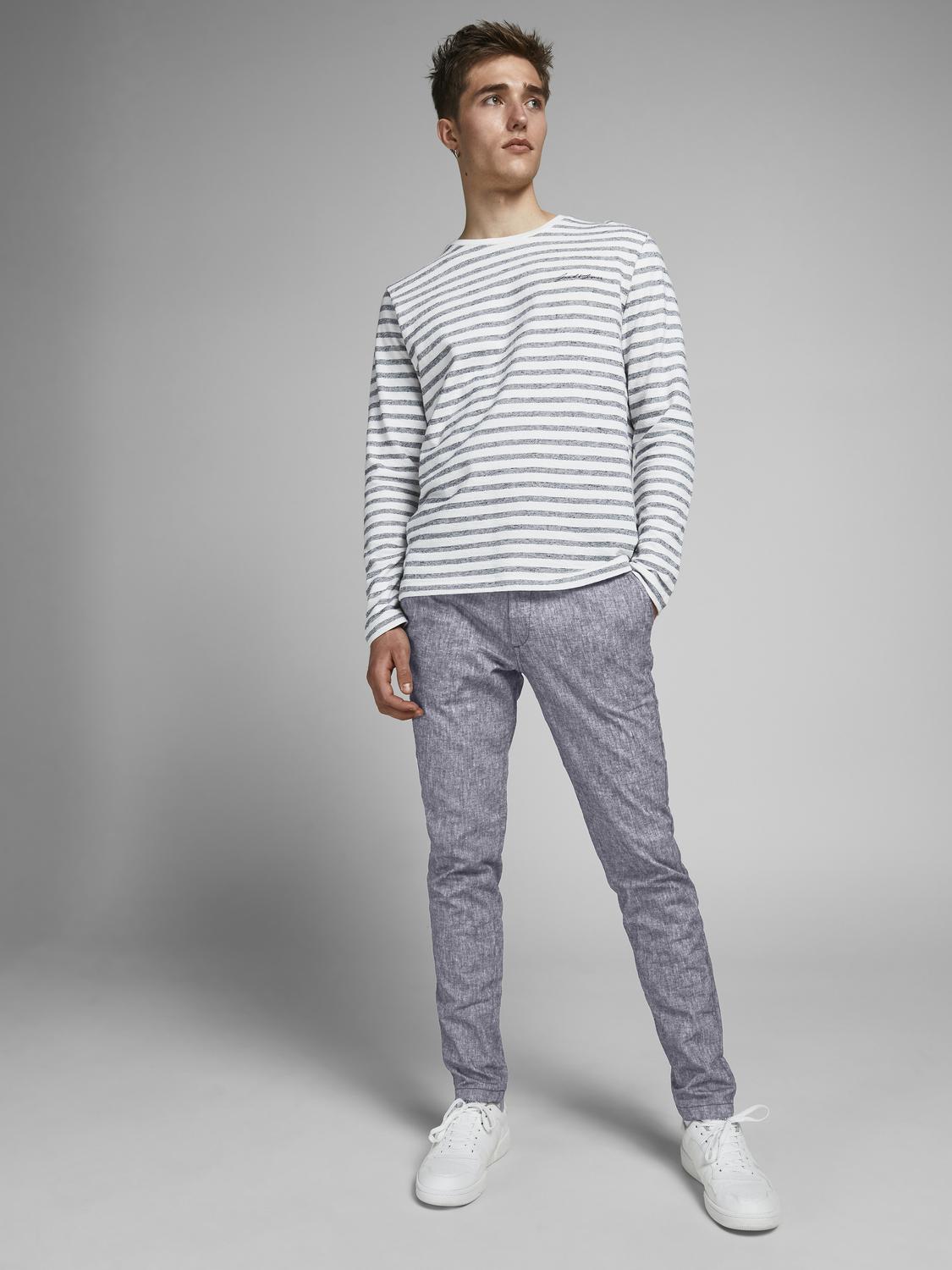 model_shot-creative