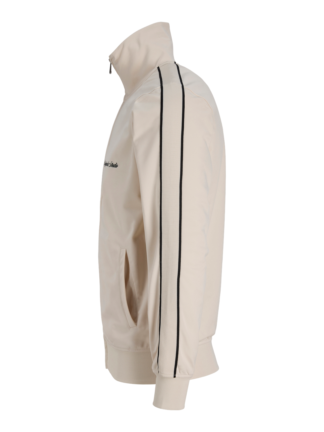 model_shot-front