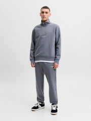 model_shot-front_full