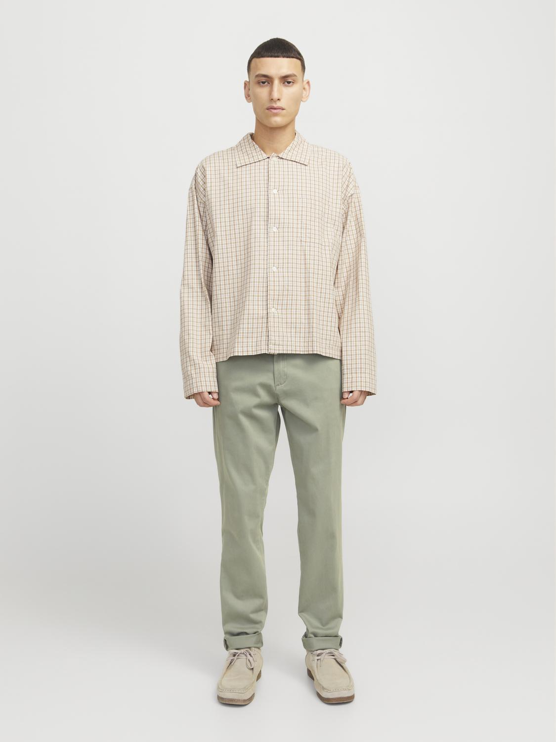 model_shot-front_full