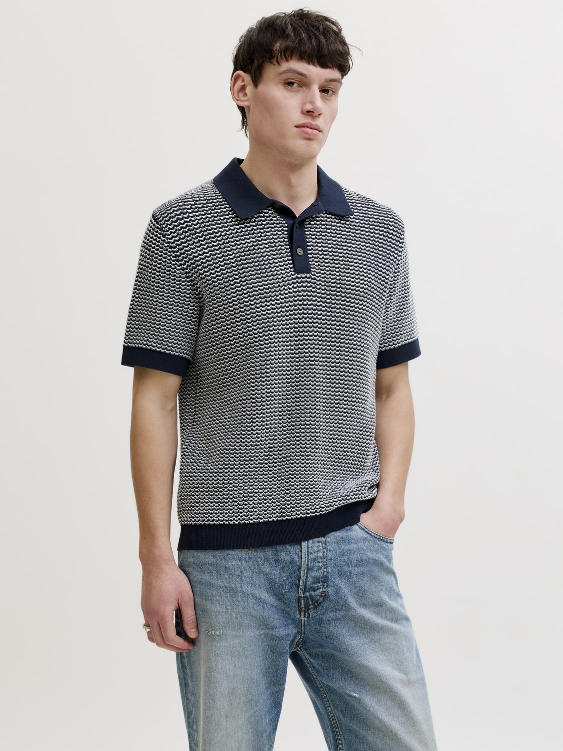 model_shot-front