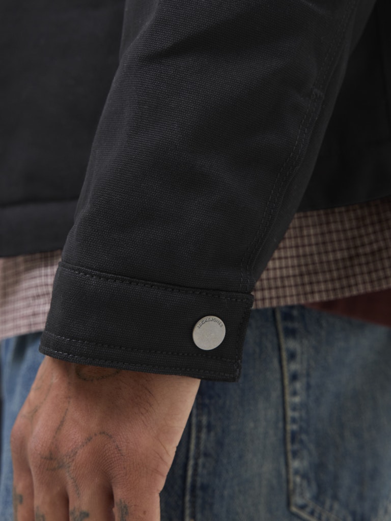 تفاصيل أكمان جاكيت إدوفير ووركر