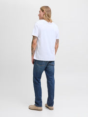 جيوب خلفية بنطلون جينز أزرق ريلاكسد