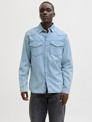 model_shot-front