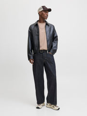 model_shot-front_full