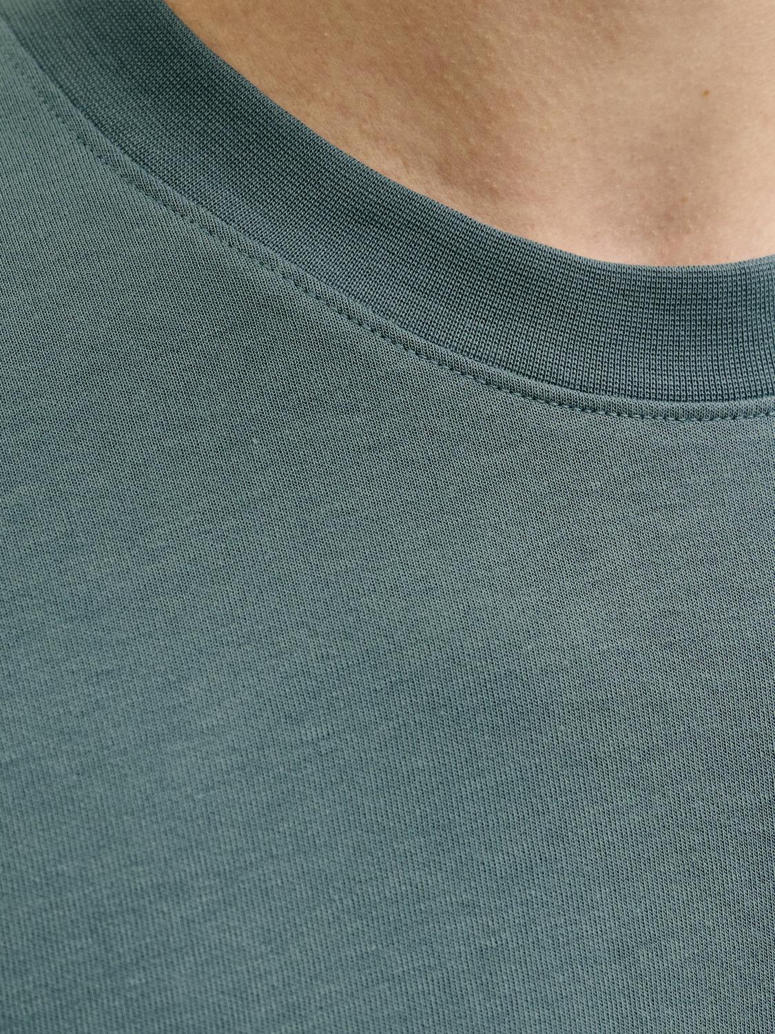 model_shot-detail