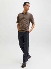 model_shot-creative