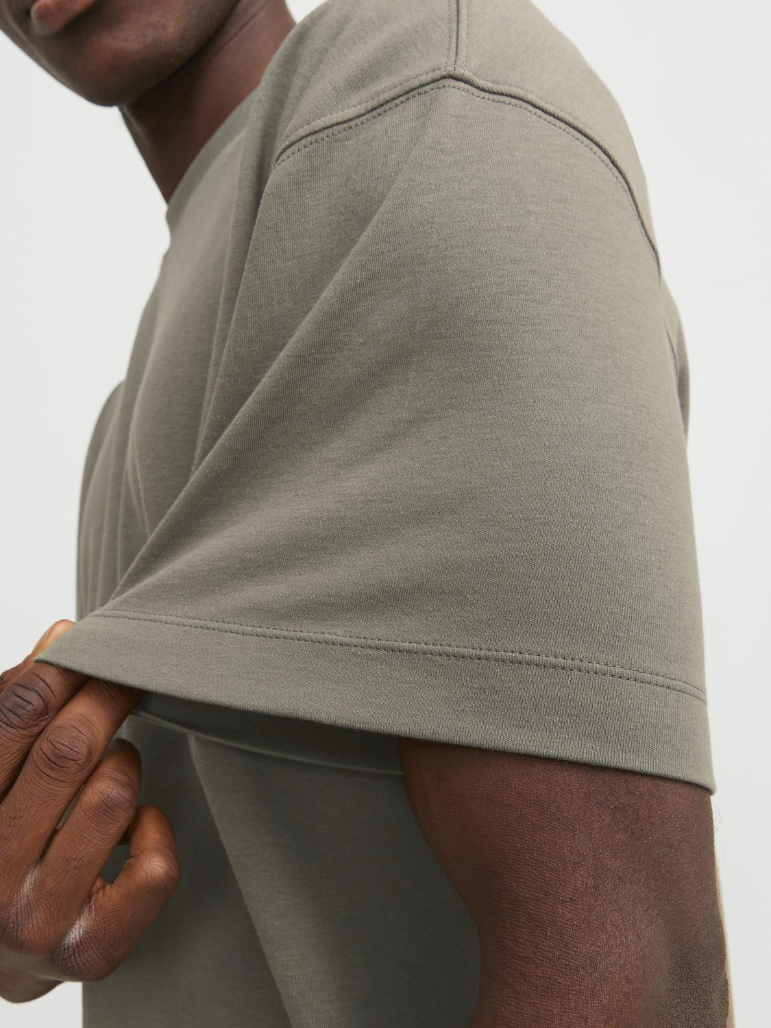 model_shot-detail