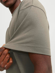 model_shot-detail