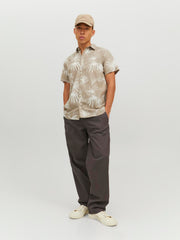 model_shot-front_full