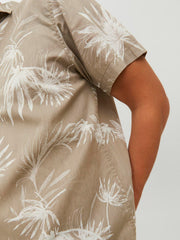 model_shot-detail