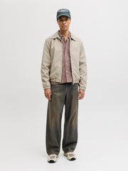 model_shot-front_full