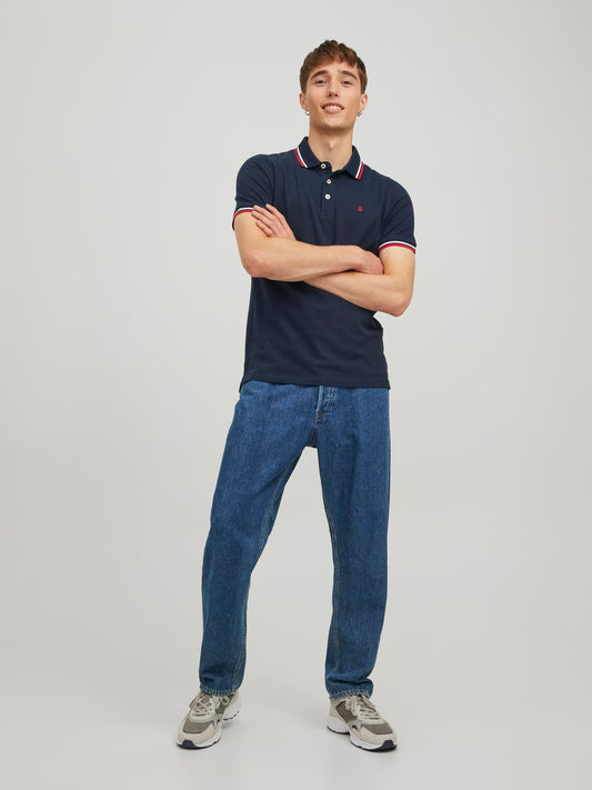 model_shot-front_full