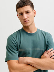model_shot-creative