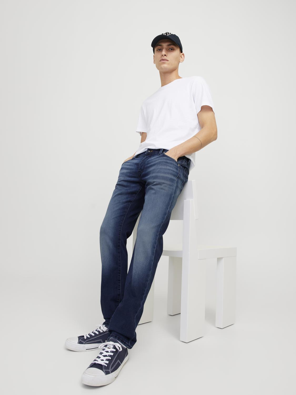 جانب بنطلون جينز جيجيمايك الأزرق مع خصر متوسط وساق ضيقة من الأسفل، مظهر عصري مريح