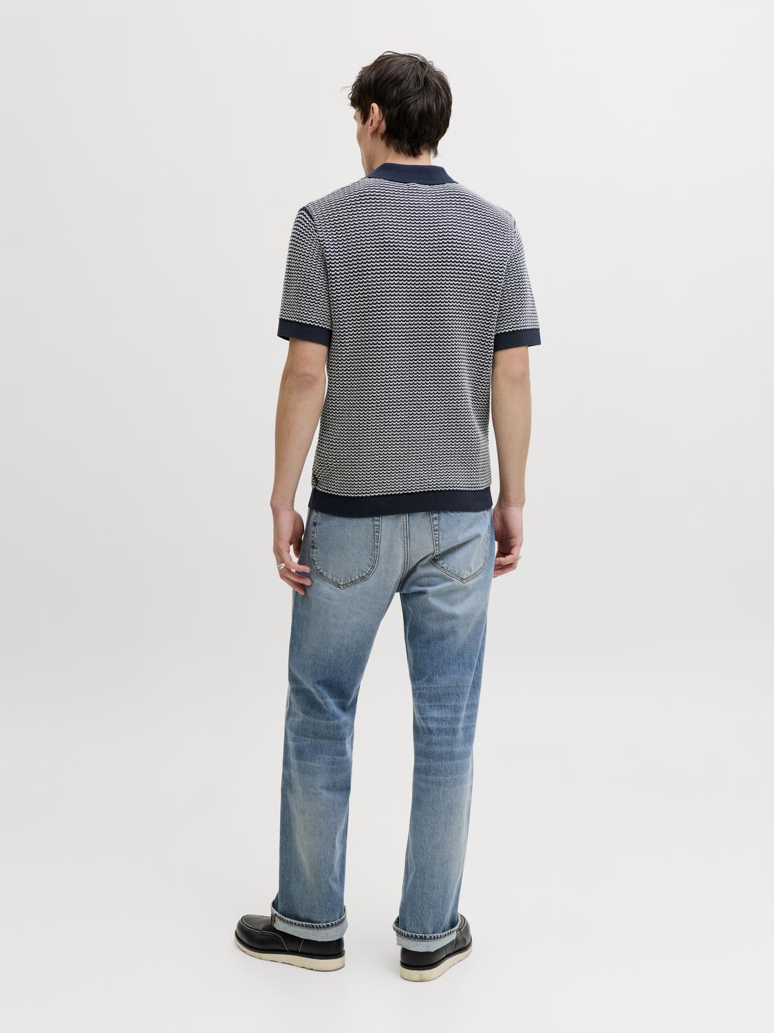 model_shot-back