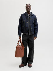 model_shot-front_full