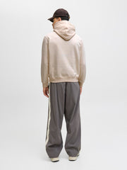 model_shot-back