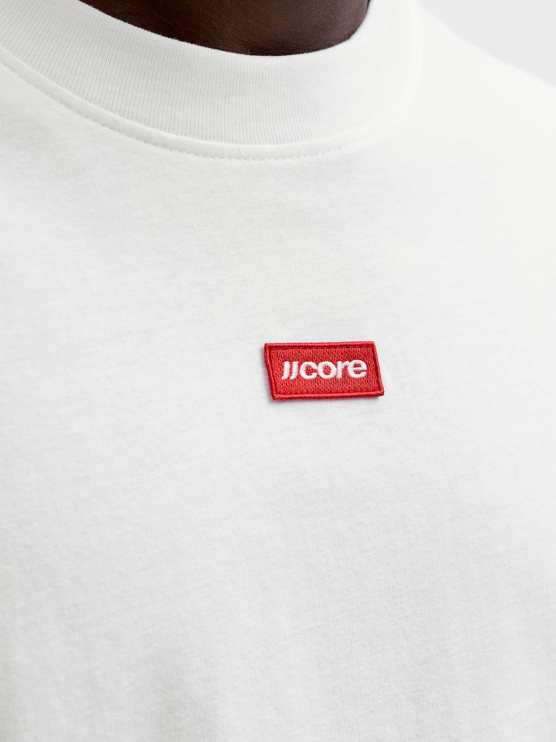 model_shot-detail