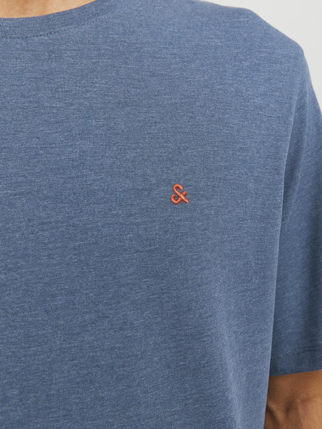 model_shot-detail