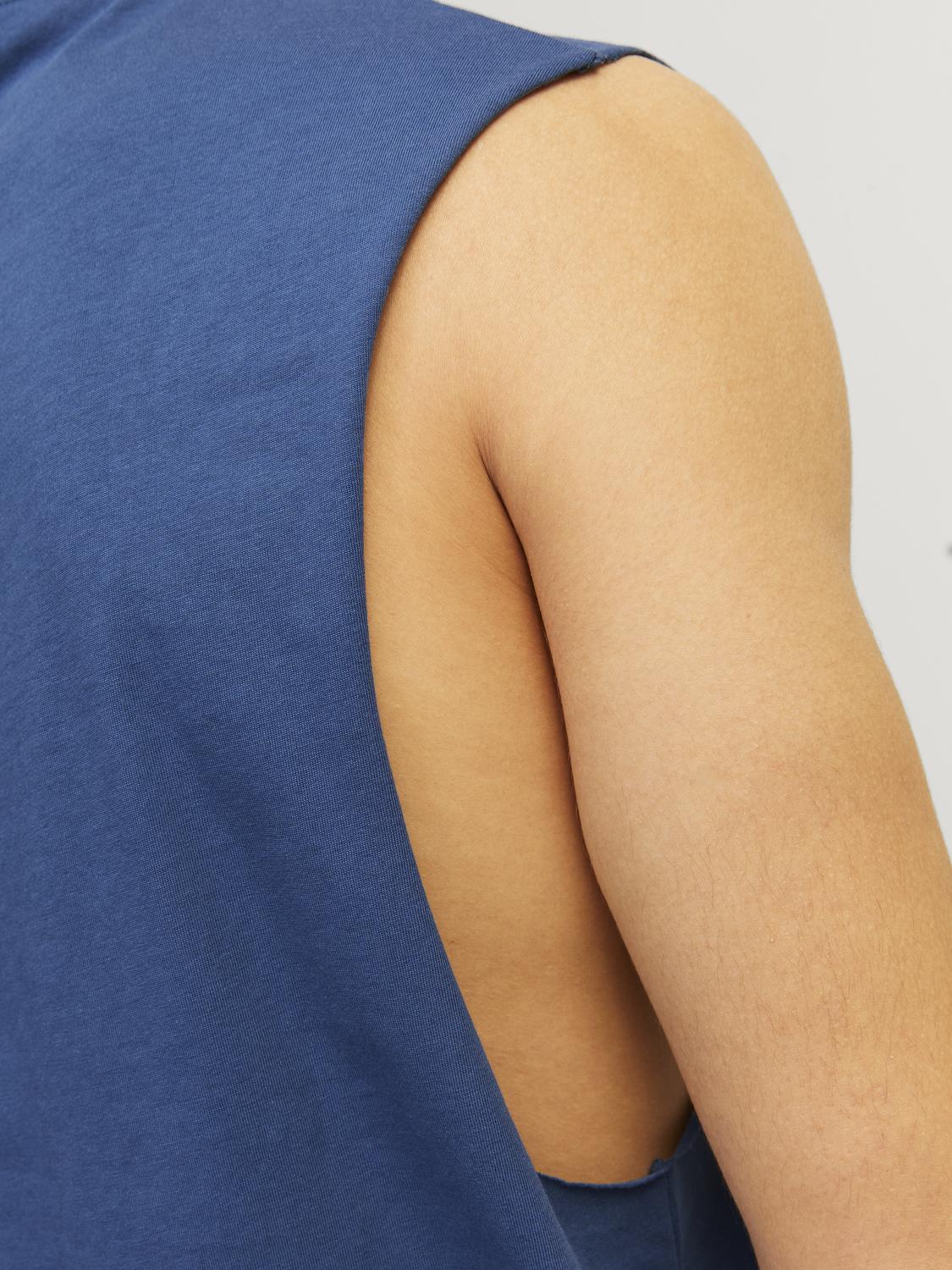 model_shot-detail