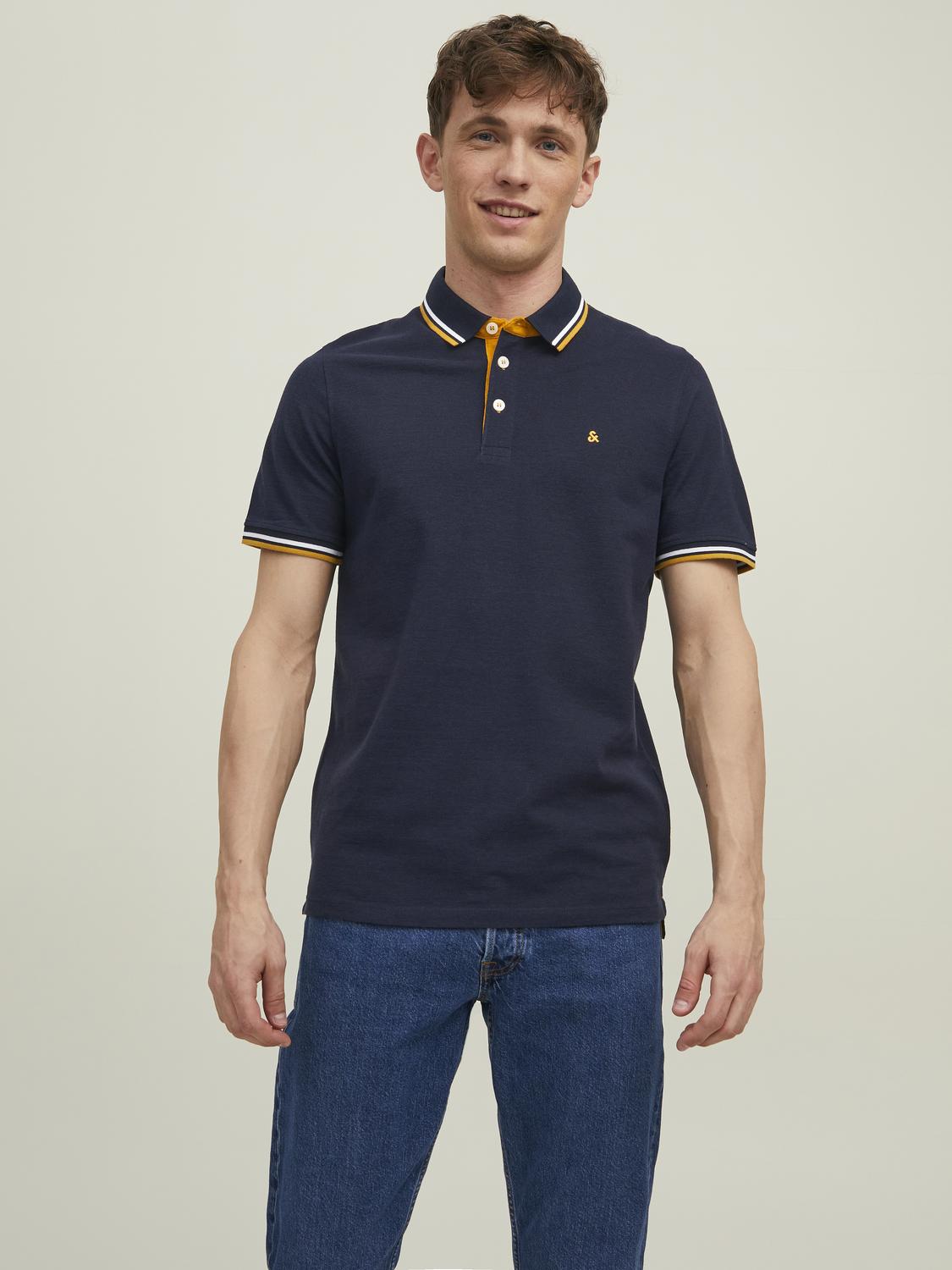 model_shot-front