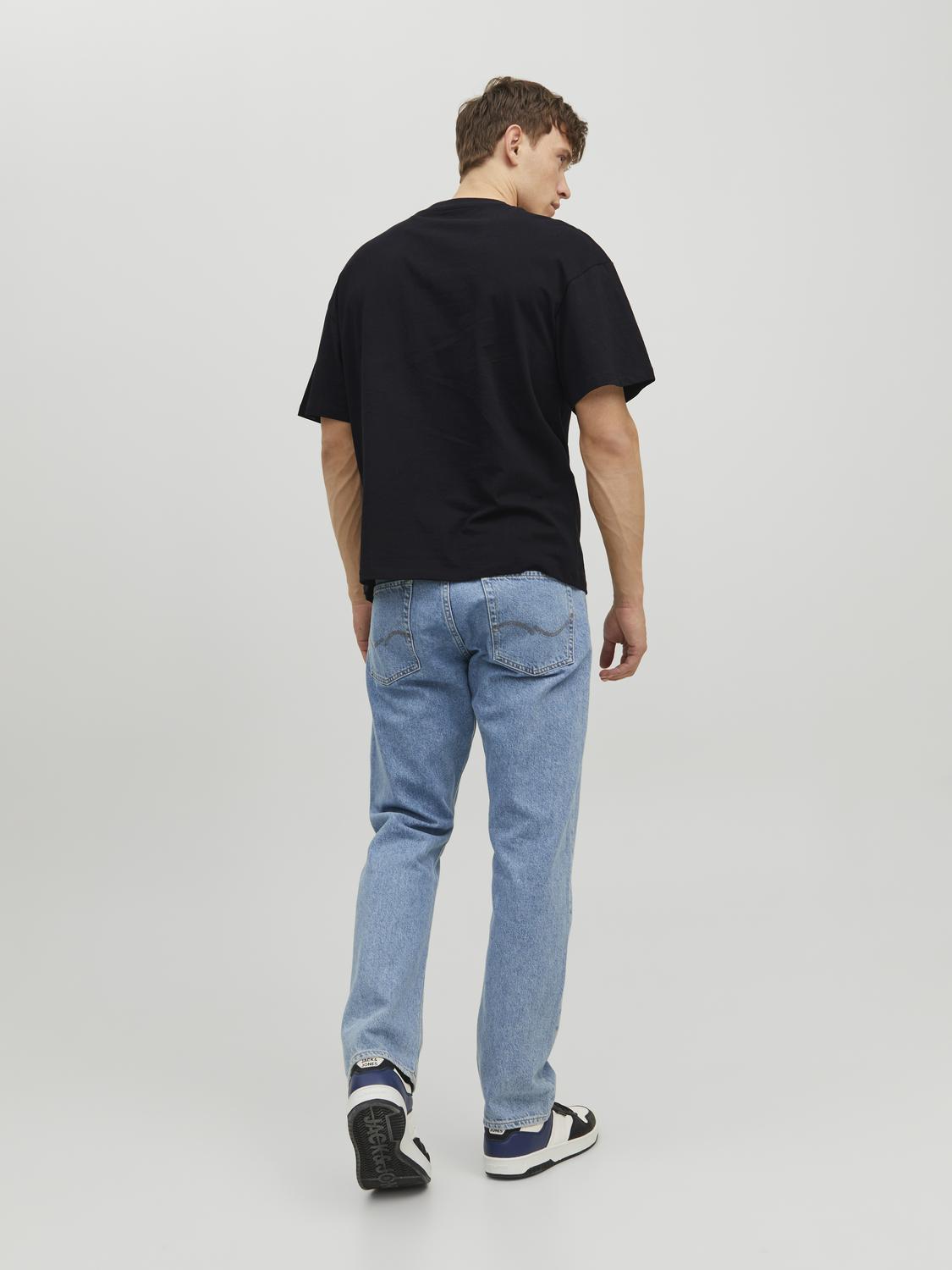 model_shot-back