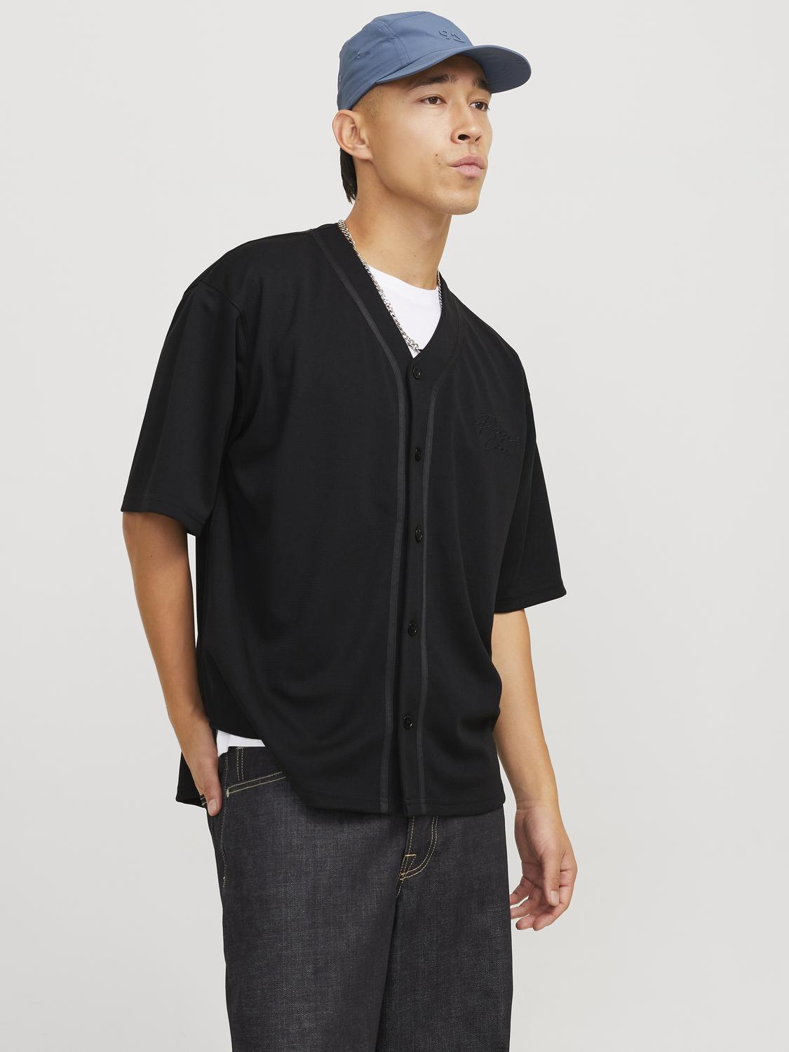 model_shot-front