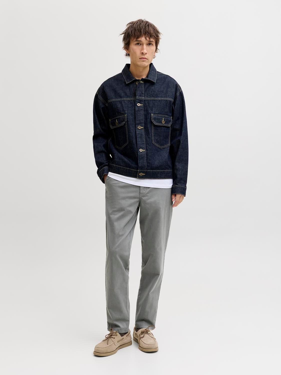 model_shot-front_full