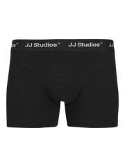 model_shot-front_full