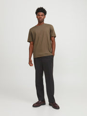 model_shot-front_full