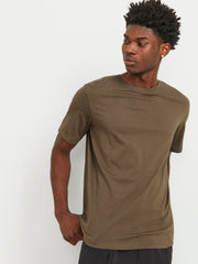 model_shot-creative