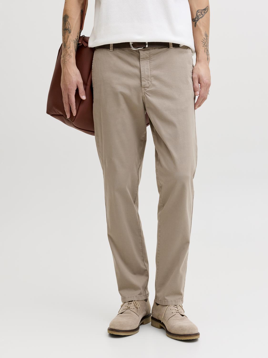 model_shot-front