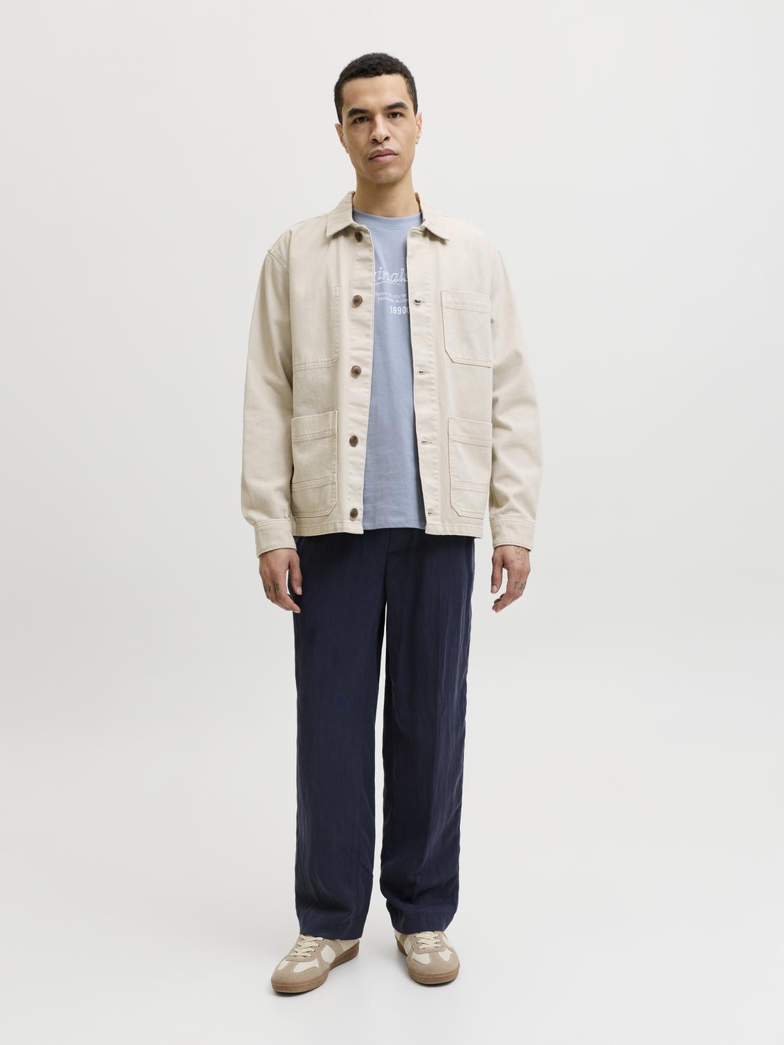 model_shot-front_full