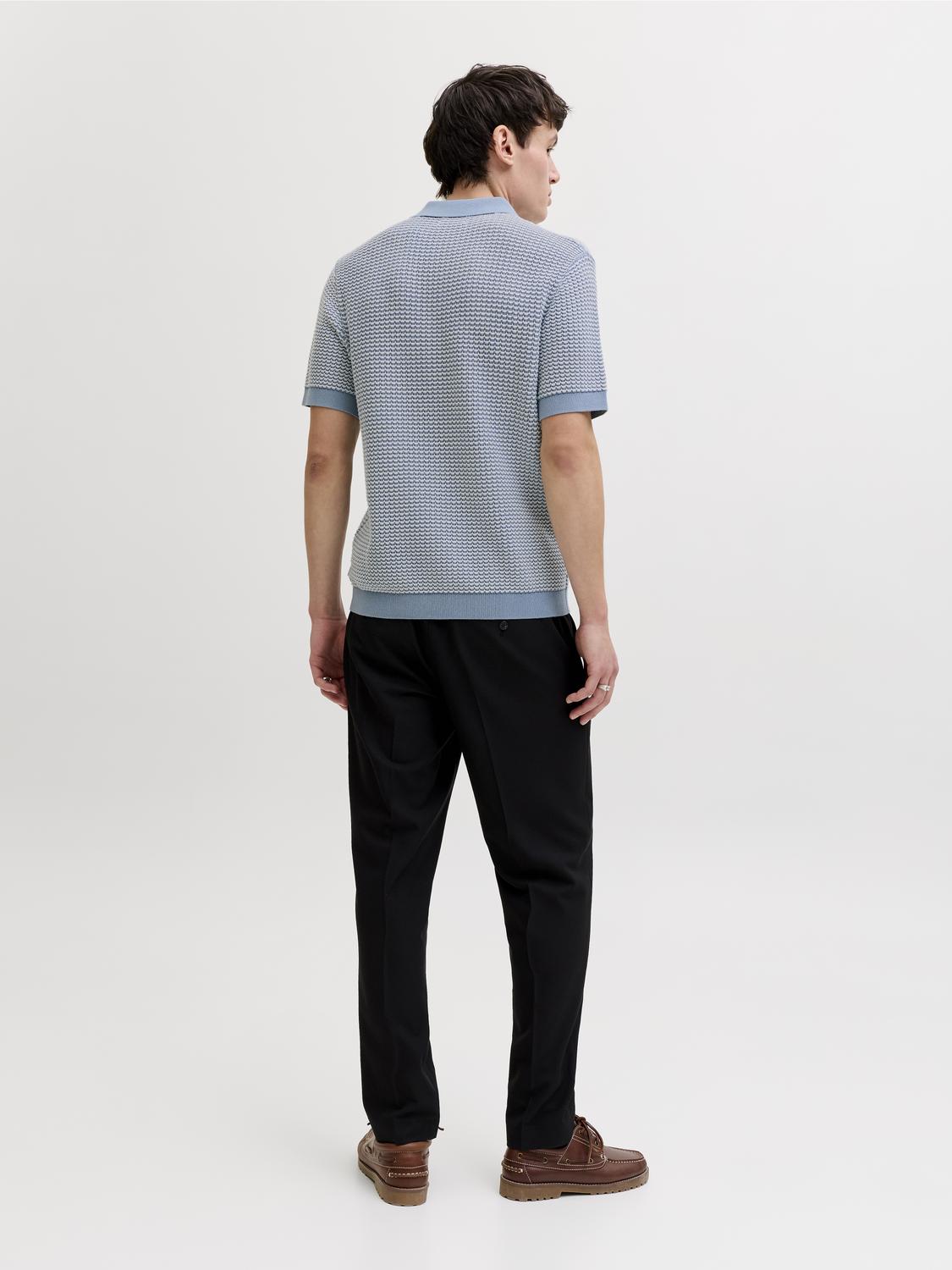 model_shot-back