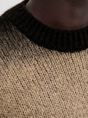 تفاصيل ياقة بولفر جاك آند جونز الأسود البيج الفاخر
