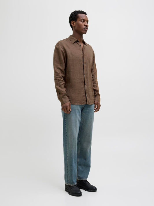 model_shot-front_full