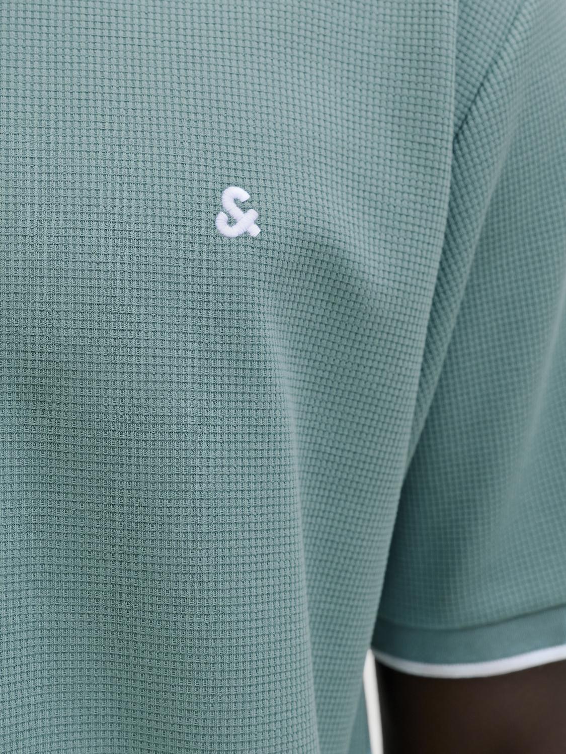 model_shot-detail