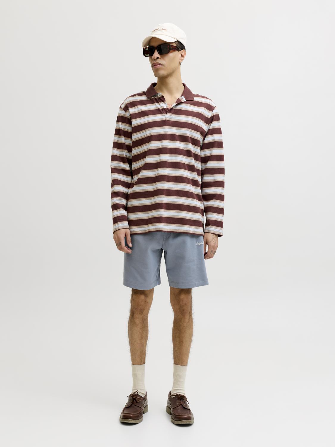 model_shot-front_full