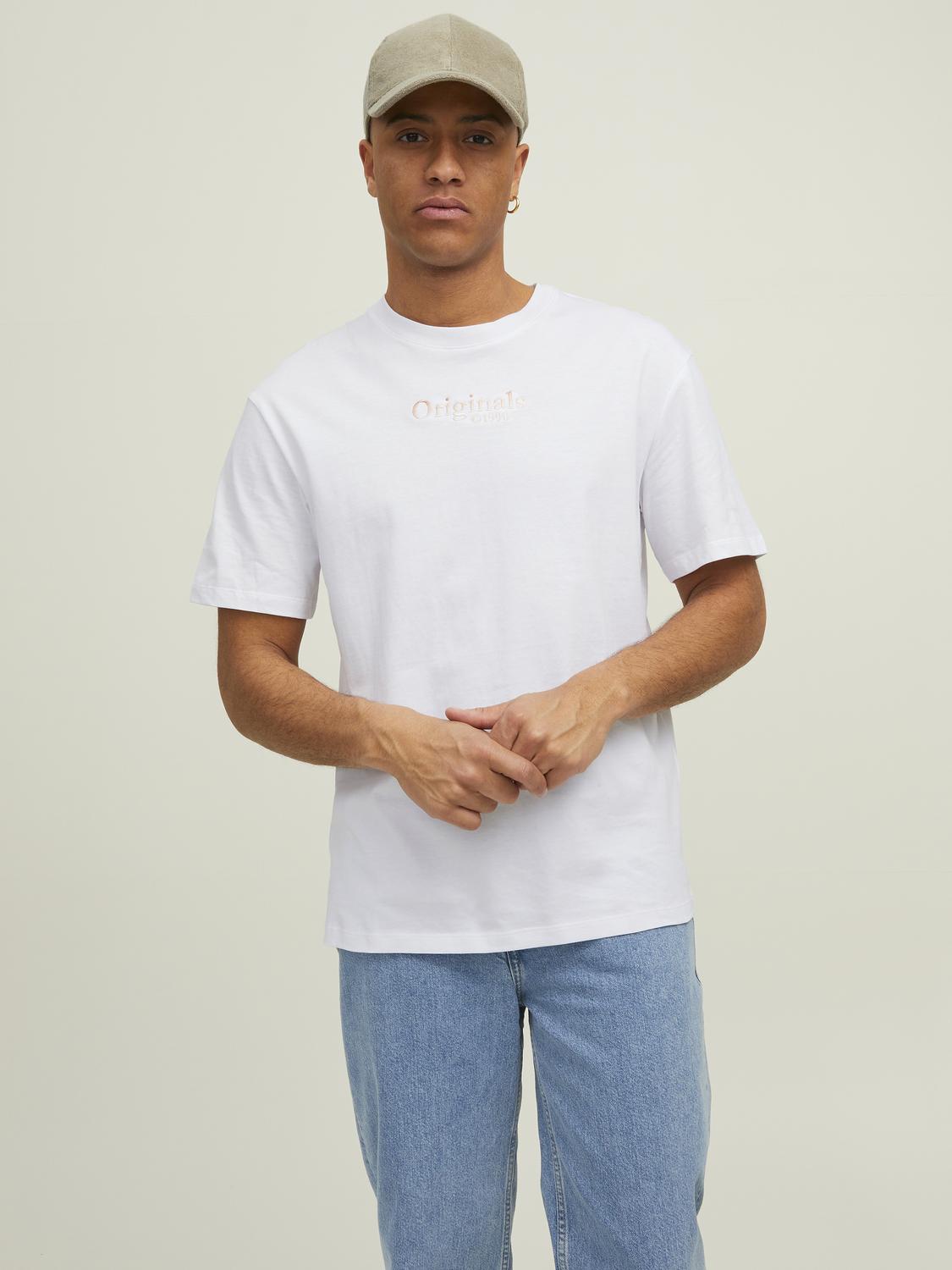 model_shot-front