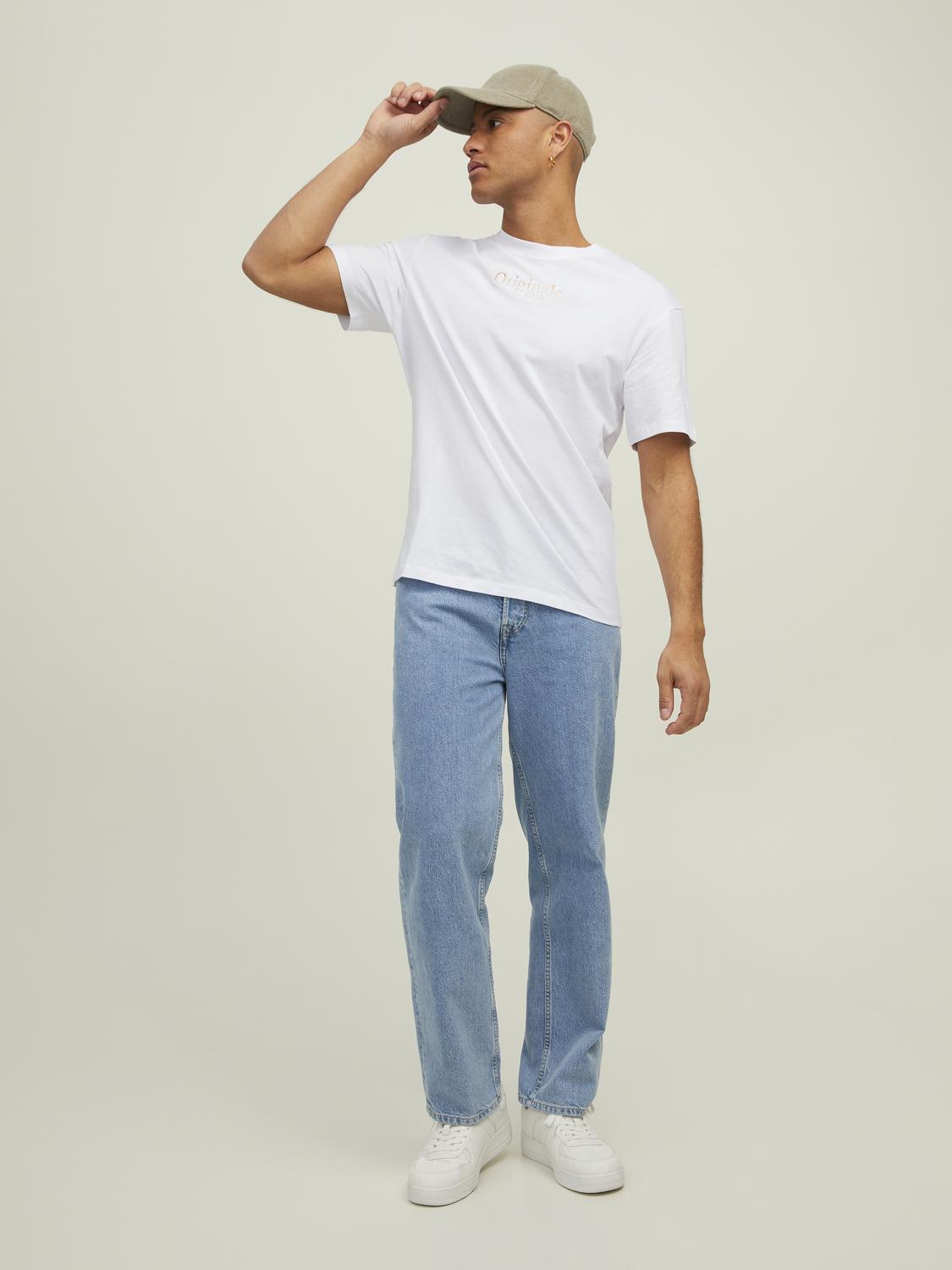 model_shot-front_full