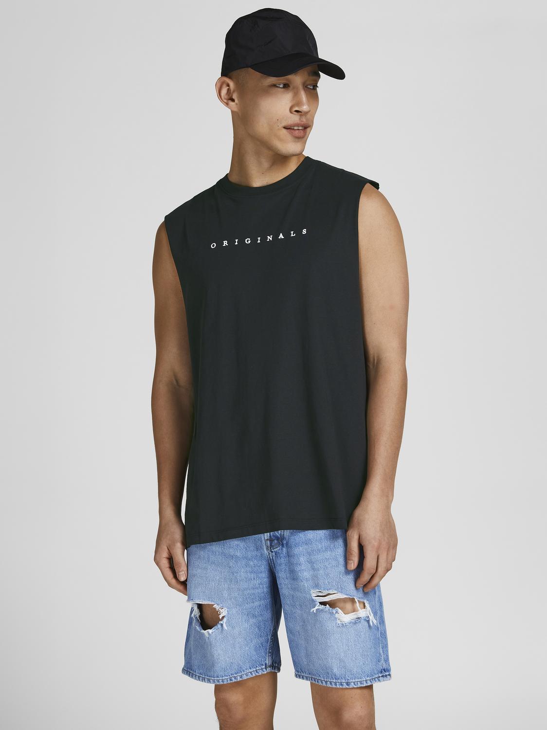 model_shot-front