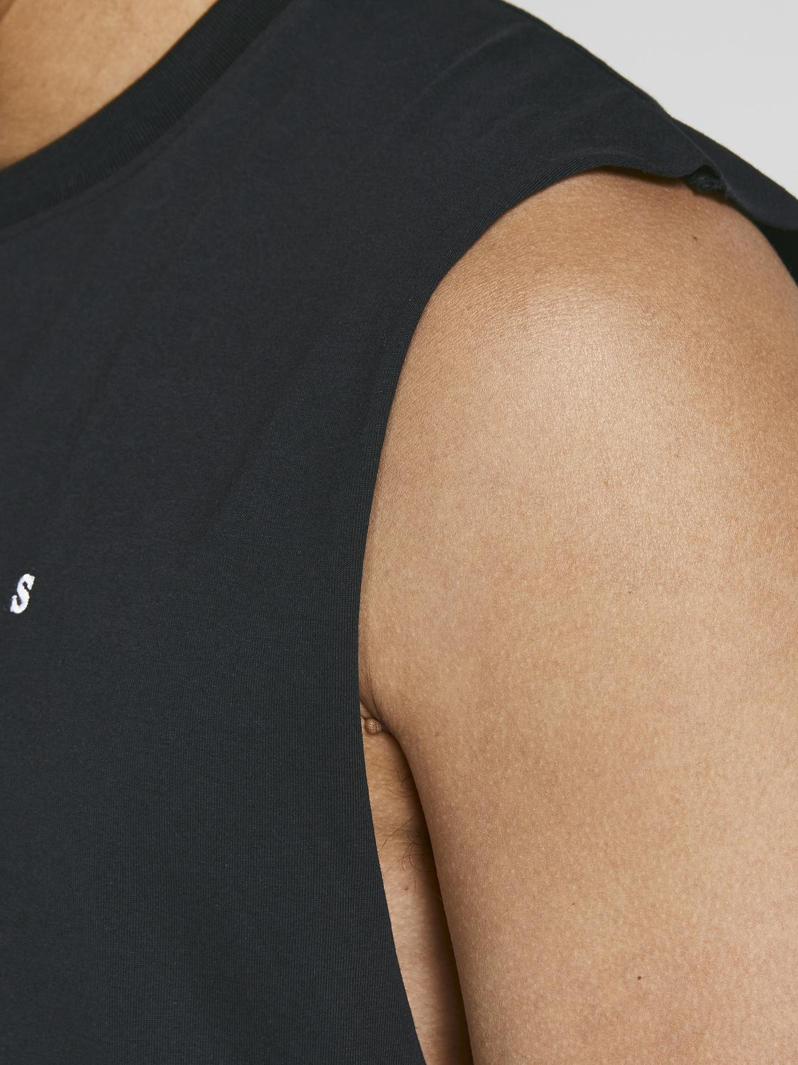model_shot-detail