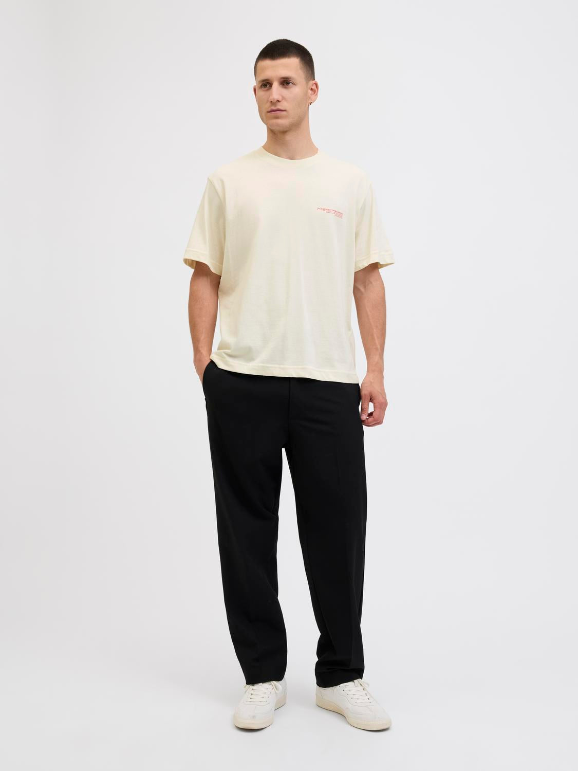 model_shot-front_full